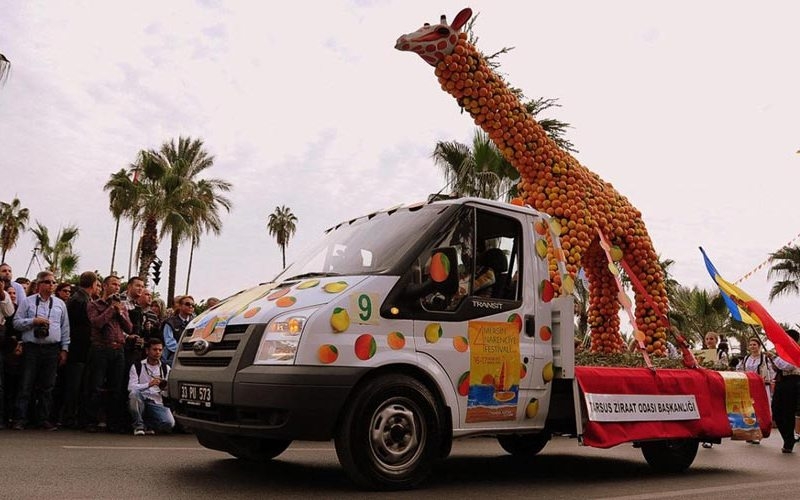 Citrus Festival in Mersin – there are more oranges than people