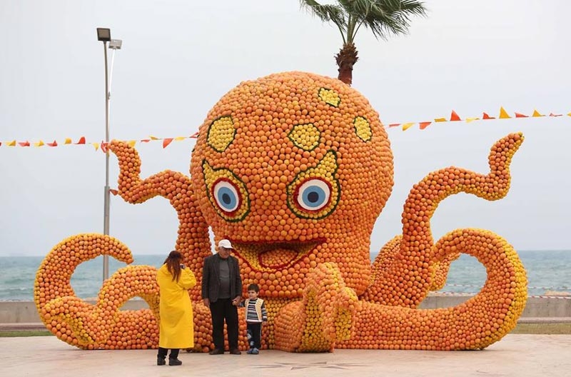 Citrus Festival in Mersin – there are more oranges than people