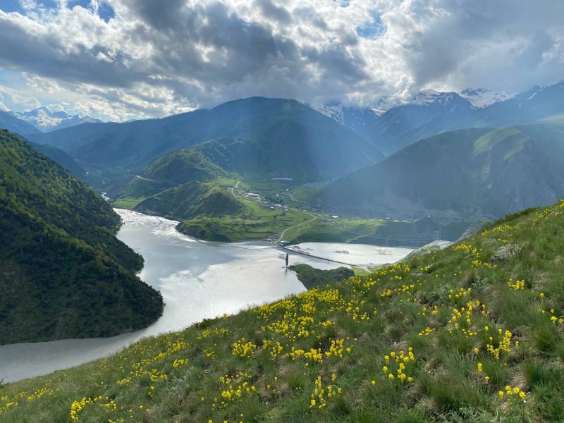 A trip to the Tsmiakom gorge for the flowering of rhododendrons