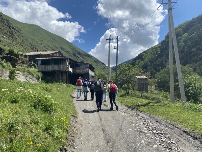 A trip to the Tsmiakom gorge for the flowering of rhododendrons