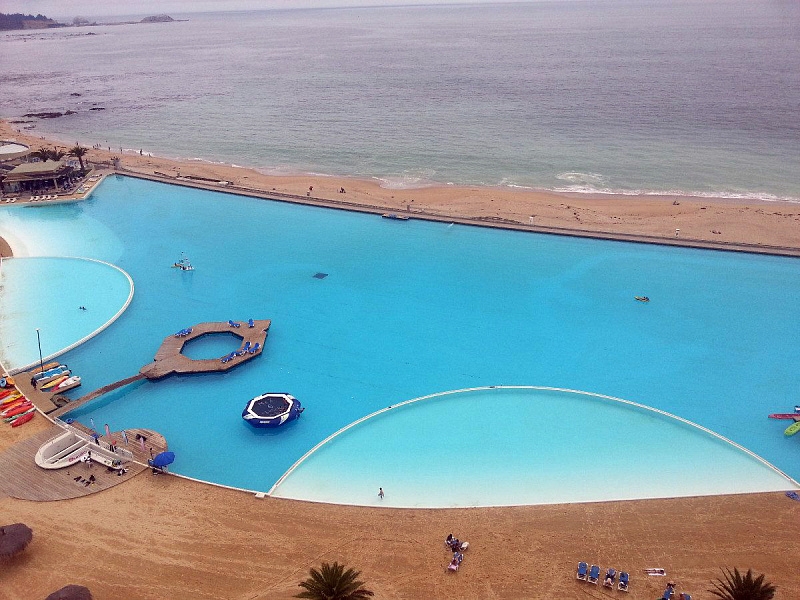 The largest swimming pool in the world is located in Chile