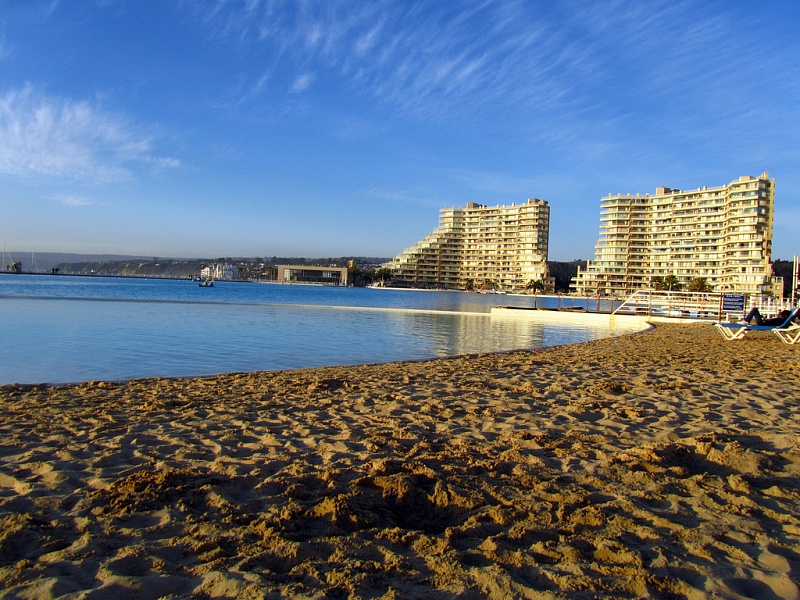 The largest swimming pool in the world is located in Chile