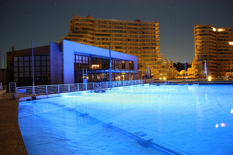 The largest swimming pool in the world is located in Chile