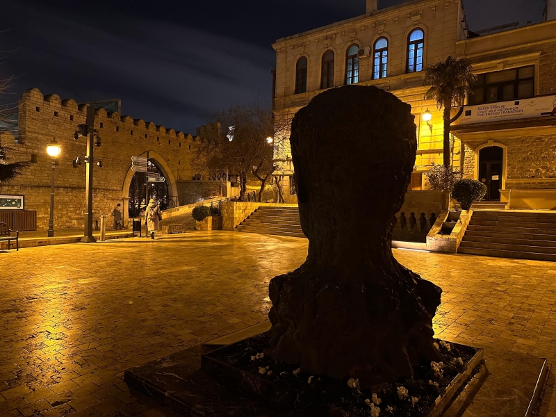 Baku: when is the best time to go, for how many days and what to see over the weekend Description: