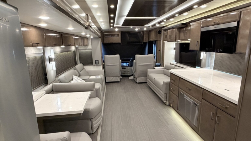 Motorhome instead of a car: pros, cons and why motorhomes are becoming more popular