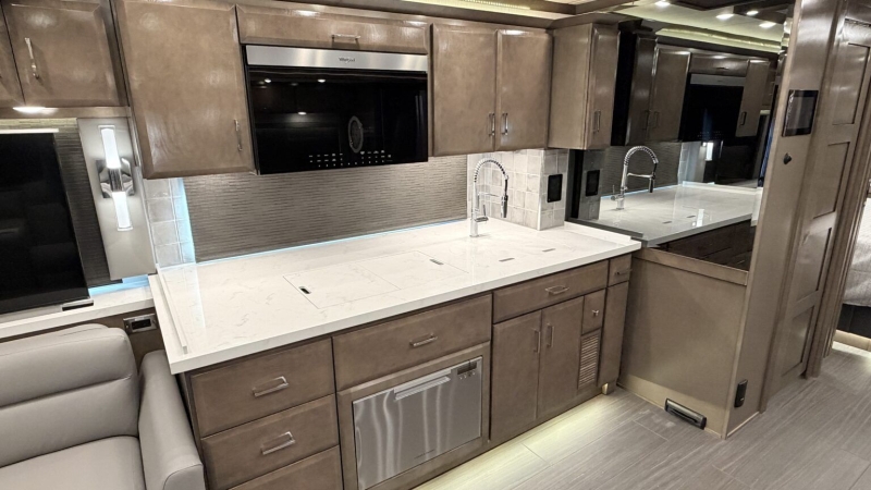 Motorhome instead of a car: pros, cons and why motorhomes are becoming more popular