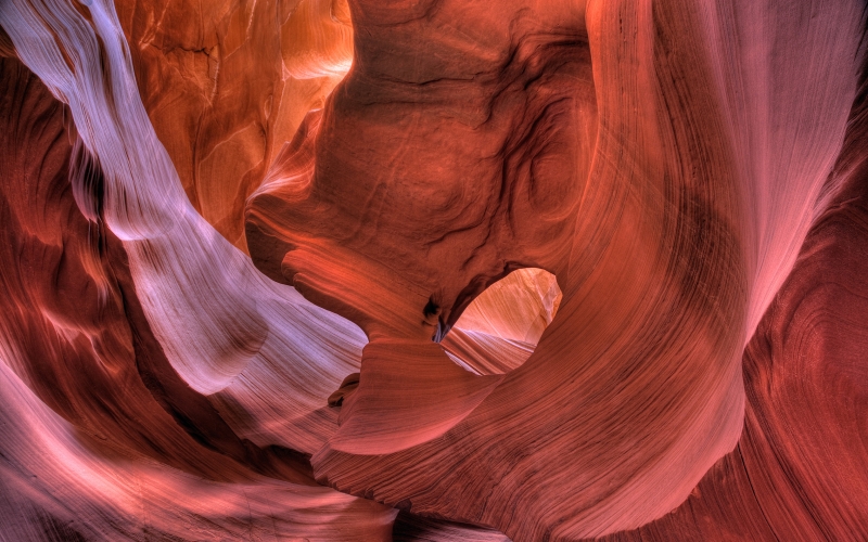 Antelope Canyon in Arizona &mdash; where it is located, Upper and Lower Canyon, guided tours and tourist tips
