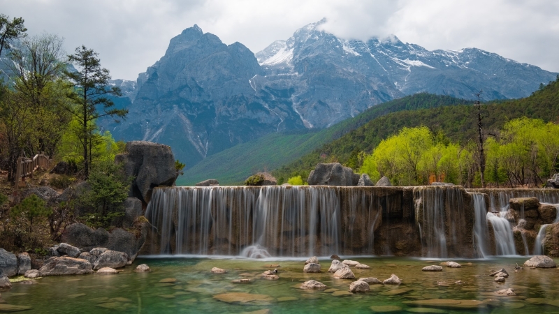 Blue Moon Valley in China — where it is located, turquoise lakes, Mount Yulongxueshan and tourist tips