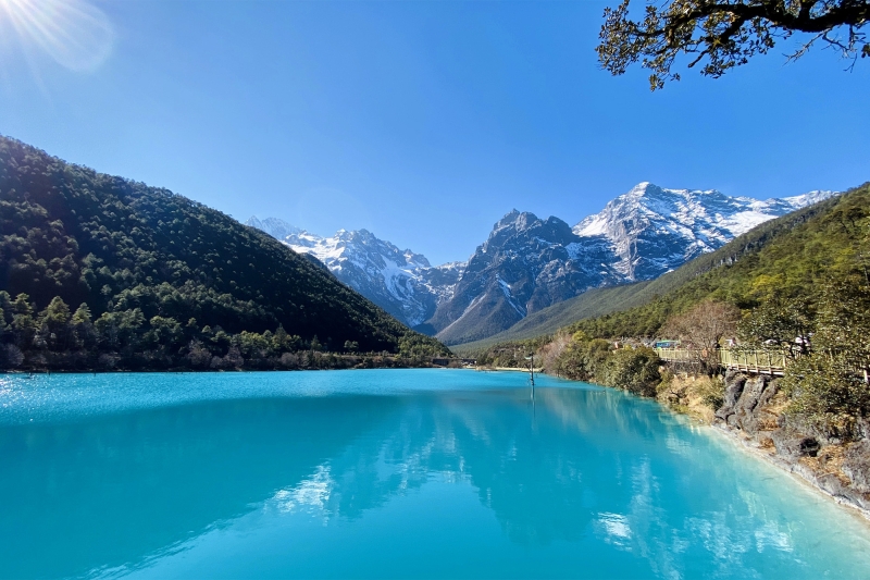 Blue Moon Valley in China — where it is located, turquoise lakes, Mount Yulongxueshan and tourist tips