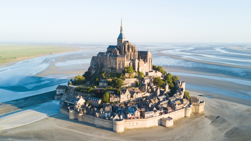Mont Saint-Michel: how to get there, what to see and why this is the most unusual place in Normandy