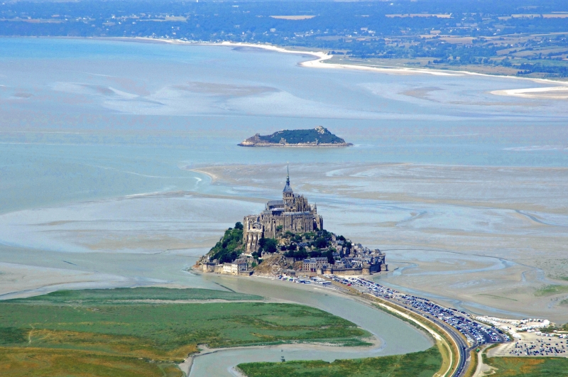 Mont Saint-Michel: how to get there, what to see and why this is the most unusual place in Normandy